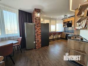 2-к квартира, вторичка, 100м2, 23/28 этаж