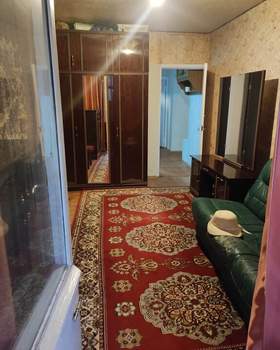 3-к квартира, вторичка, 65м2, 1/9 этаж