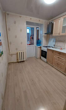 2-к квартира, вторичка, 58м2, 1/5 этаж