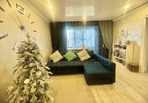 4-к квартира, вторичка, 94м2, 12/18 этаж