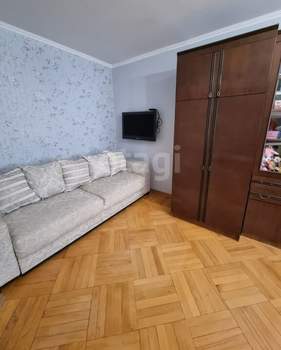 2-к квартира, вторичка, 47м2, 1/9 этаж