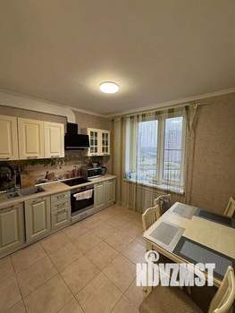 2-к квартира, вторичка, 64м2, 11/18 этаж