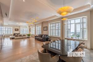3-к квартира, вторичка, 231м2, 9/9 этаж