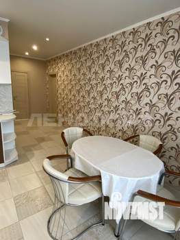 2-к квартира, вторичка, 70м2, 20/25 этаж