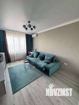 1-к квартира, вторичка, 42м2, 7/24 этаж