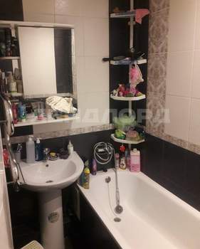 3-к квартира, вторичка, 62м2, 5/5 этаж