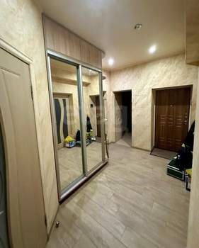 3-к квартира, вторичка, 70м2, 1/2 этаж