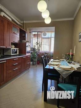 4-к квартира, вторичка, 104м2, 4/10 этаж