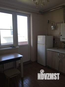 1-к квартира, вторичка, 38м2, 3/3 этаж