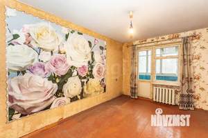 2-к квартира, вторичка, 54м2, 1/9 этаж