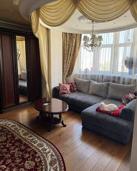 3-к квартира, вторичка, 84м2, 10/18 этаж