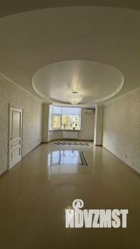 4-к квартира, вторичка, 108м2, 4/16 этаж