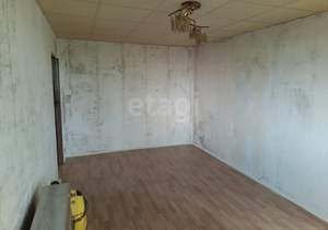4-к квартира, вторичка, 60м2, 5/5 этаж