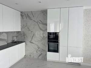 3-к квартира, вторичка, 70м2, 15/23 этаж