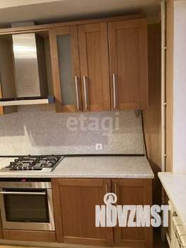 3-к квартира, вторичка, 220м2, 1/5 этаж