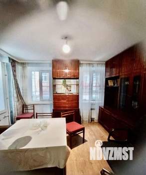 3-к квартира, вторичка, 64м2, 2/2 этаж