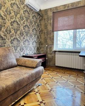 4-к квартира, вторичка, 83м2, 3/3 этаж