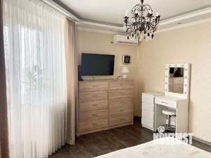 2-к квартира, вторичка, 56м2, 8/17 этаж