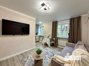 2-к квартира, вторичка, 37м2, 1/4 этаж