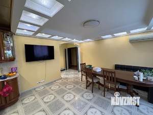 4-к квартира, вторичка, 93м2, 4/9 этаж