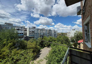 4-к квартира, вторичка, 74м2, 3/9 этаж