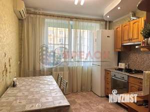 2-к квартира, вторичка, 60м2, 7/10 этаж