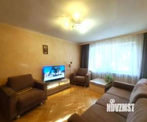 3-к квартира, вторичка, 63м2, 1/10 этаж