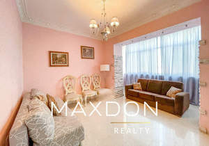 4-к квартира, вторичка, 180м2, 2/4 этаж