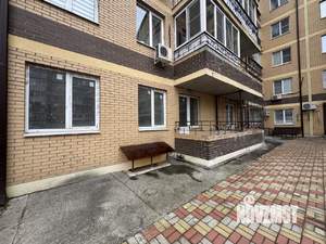 2-к квартира, вторичка, 66м2, 1/6 этаж