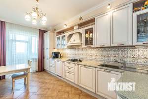 4-к квартира, вторичка, 115м2, 8/11 этаж