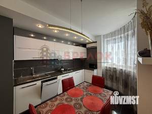 4-к квартира, вторичка, 118м2, 1/7 этаж