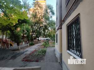 3-к квартира, вторичка, 60м2, 1/9 этаж