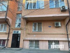2-к квартира, вторичка, 43м2, 1/4 этаж