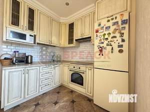 2-к квартира, вторичка, 52м2, 10/19 этаж