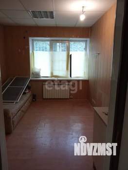 2-к квартира, вторичка, 42м2, 1/9 этаж