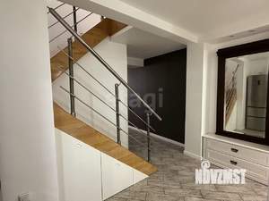 4-к квартира, вторичка, 100м2, 1/4 этаж
