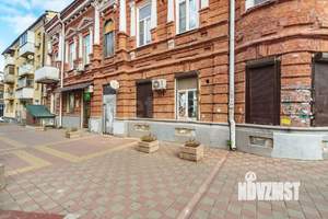 3-к квартира, вторичка, 74м2, 1/2 этаж