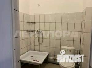 Студия квартира, вторичка, 30м2, 1/9 этаж