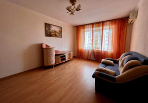 2-к квартира, вторичка, 40м2, 1/10 этаж