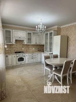 3-к квартира, вторичка, 74м2, 2/22 этаж