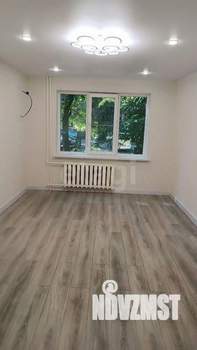 2-к квартира, вторичка, 52м2, 1/9 этаж