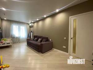 2-к квартира, вторичка, 63м2, 1/10 этаж