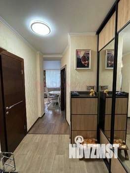 2-к квартира, вторичка, 70м2, 2/19 этаж