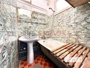 3-к квартира, вторичка, 63м2, 3/5 этаж