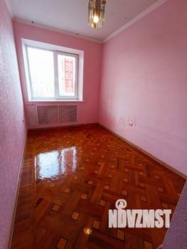 3-к квартира, вторичка, 64м2, 1/10 этаж