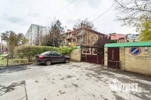 4-к квартира, вторичка, 252м2, 1/3 этаж