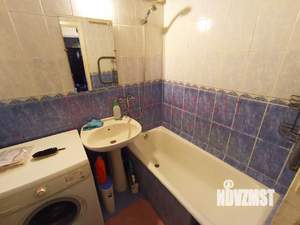 3-к квартира, вторичка, 64м2, 1/10 этаж