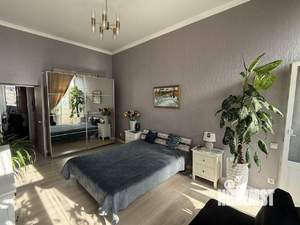 4-к квартира, вторичка, 165м2, 3/4 этаж