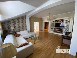 4-к квартира, вторичка, 200м2, 10/10 этаж