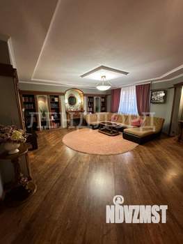 3-к квартира, вторичка, 166м2, 1/10 этаж